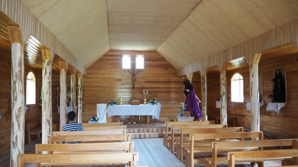 Holzkirche auf Chiloe von innen